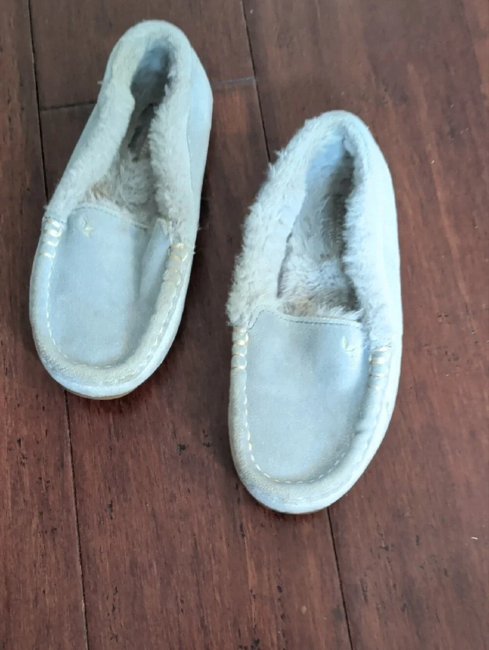 Koolaburra Plush Lined Moccasins — Light Blue, No Tag For Size-meauring Youth13